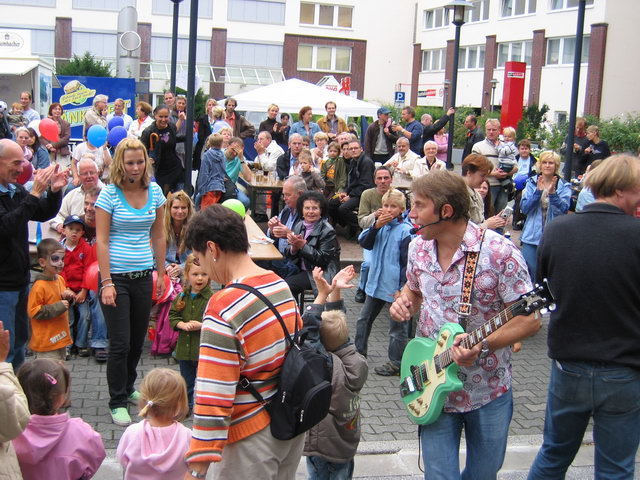 gal/2007/2007 Ruettenscheider Kinderfest/2007 Saitentwist Ruettenscheider Kinderfest 1.9. 471.jpg